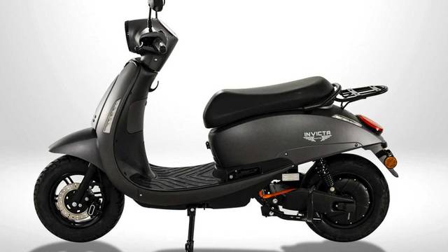 El Confidencial: «Invicta Electric para moverse por la ciudad»