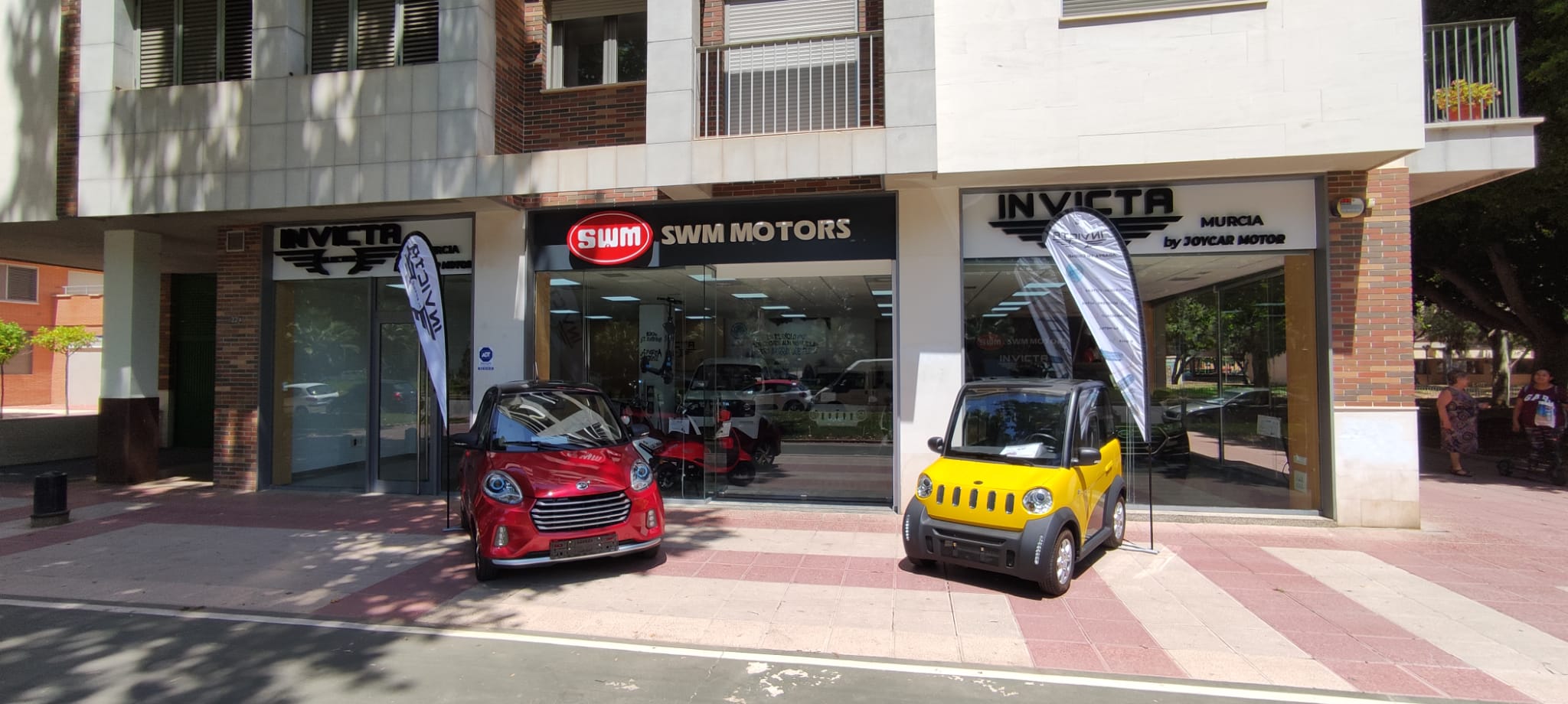 INVICTA ELECTRIC INAUGURA UNA NUEVA TIENDA URBANA EN MURCIA